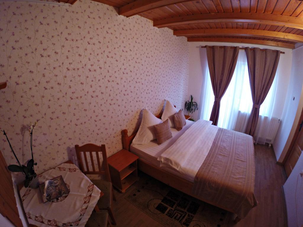 Pensiunea Faur Sebeş Quarto foto